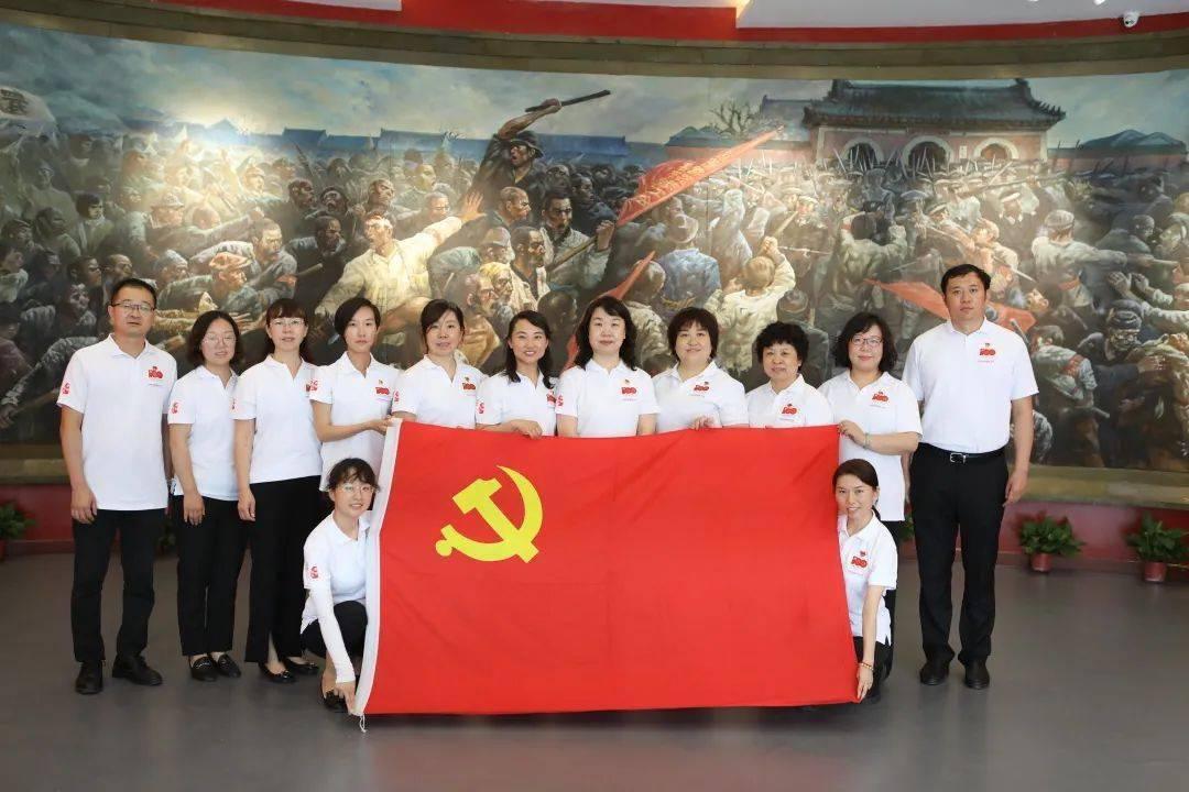 黄色小人推箱子